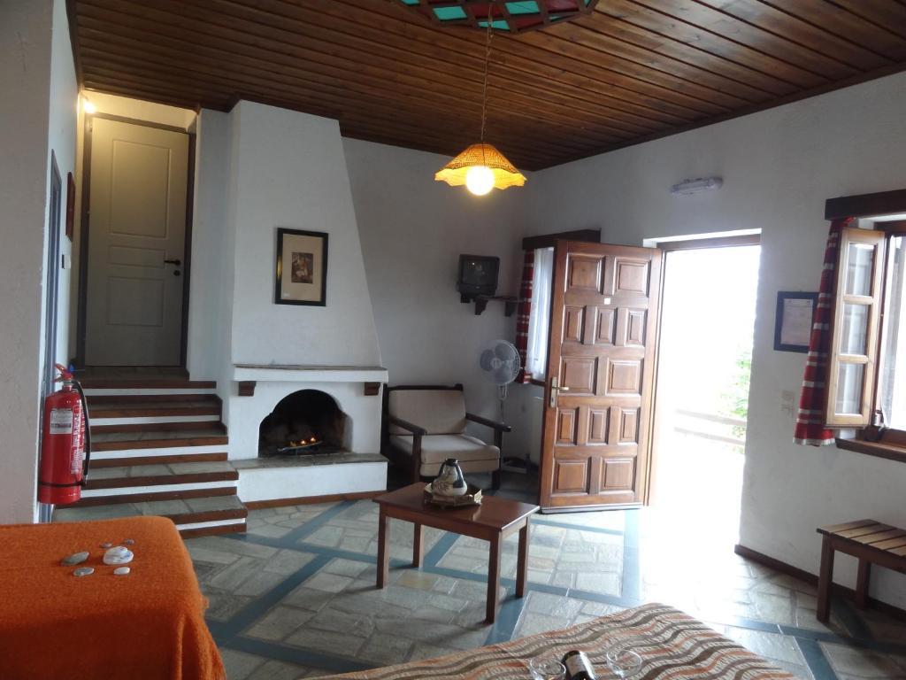 Villa Enallaxis Agios Dimitrios Quarto foto